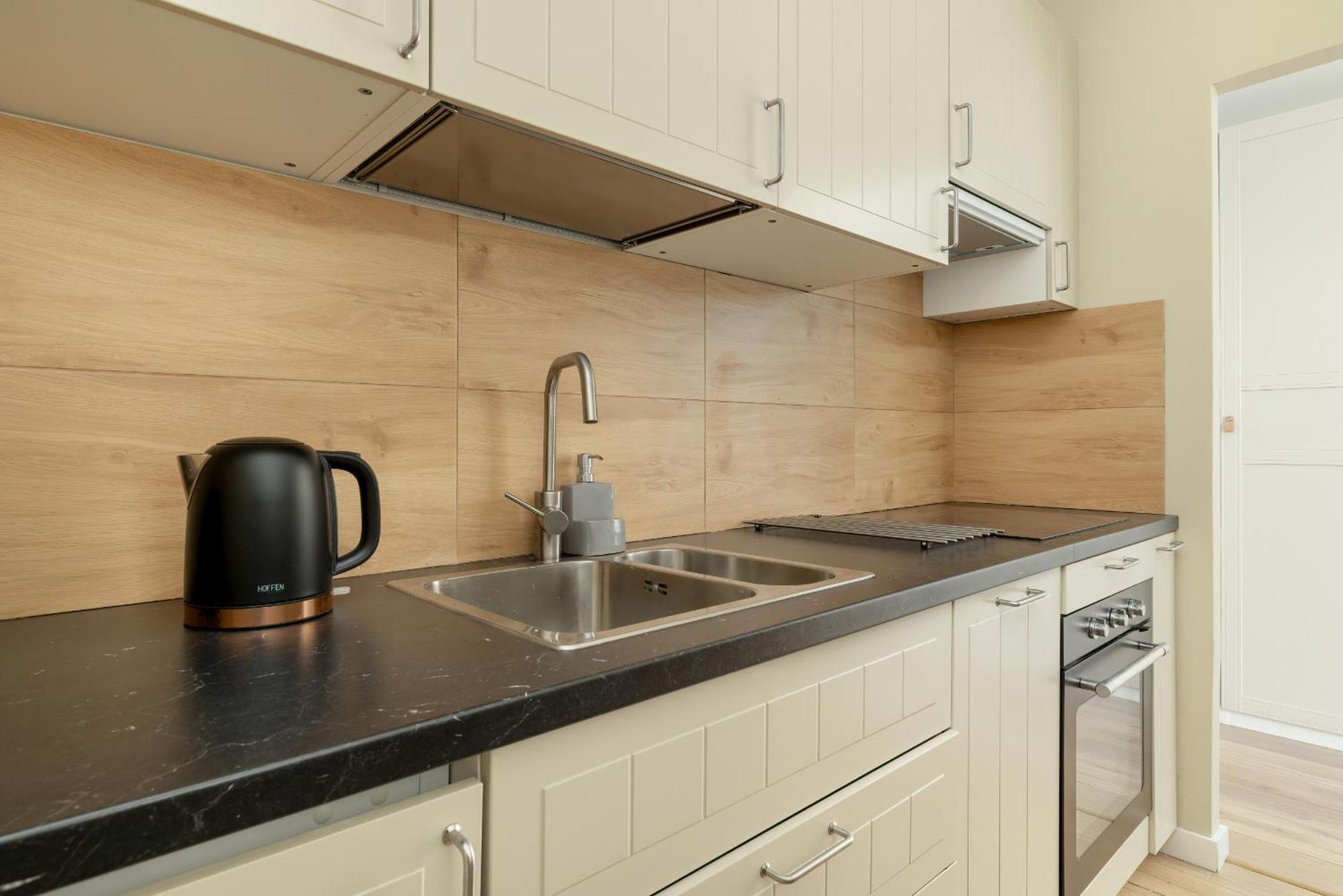 Tysiaclecia Studio Apartament Z Balkonem I Darmowym Parkingiem By Noclegi Renters Kattowitz Exterior foto
