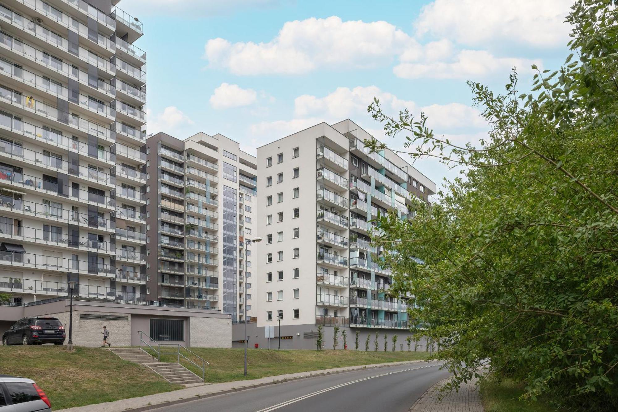 Tysiaclecia Studio Apartament Z Balkonem I Darmowym Parkingiem By Noclegi Renters Kattowitz Exterior foto