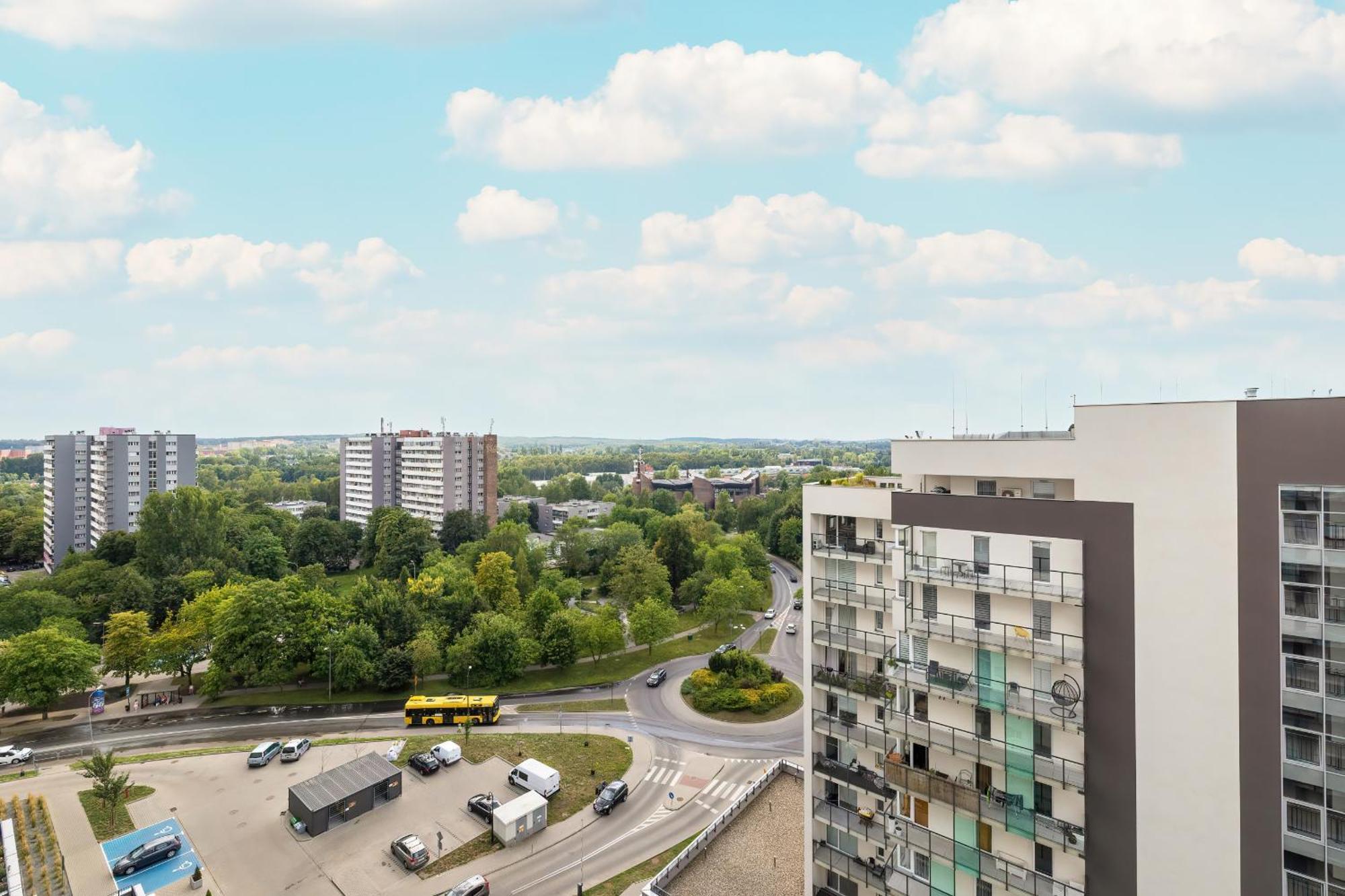 Tysiaclecia Studio Apartament Z Balkonem I Darmowym Parkingiem By Noclegi Renters Kattowitz Exterior foto